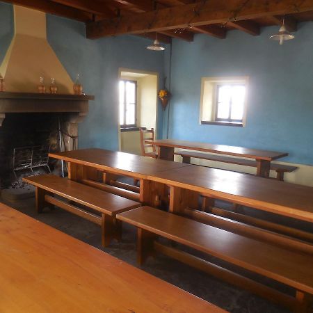 Ostello Podesteria Di Gombola Polinago Kültér fotó